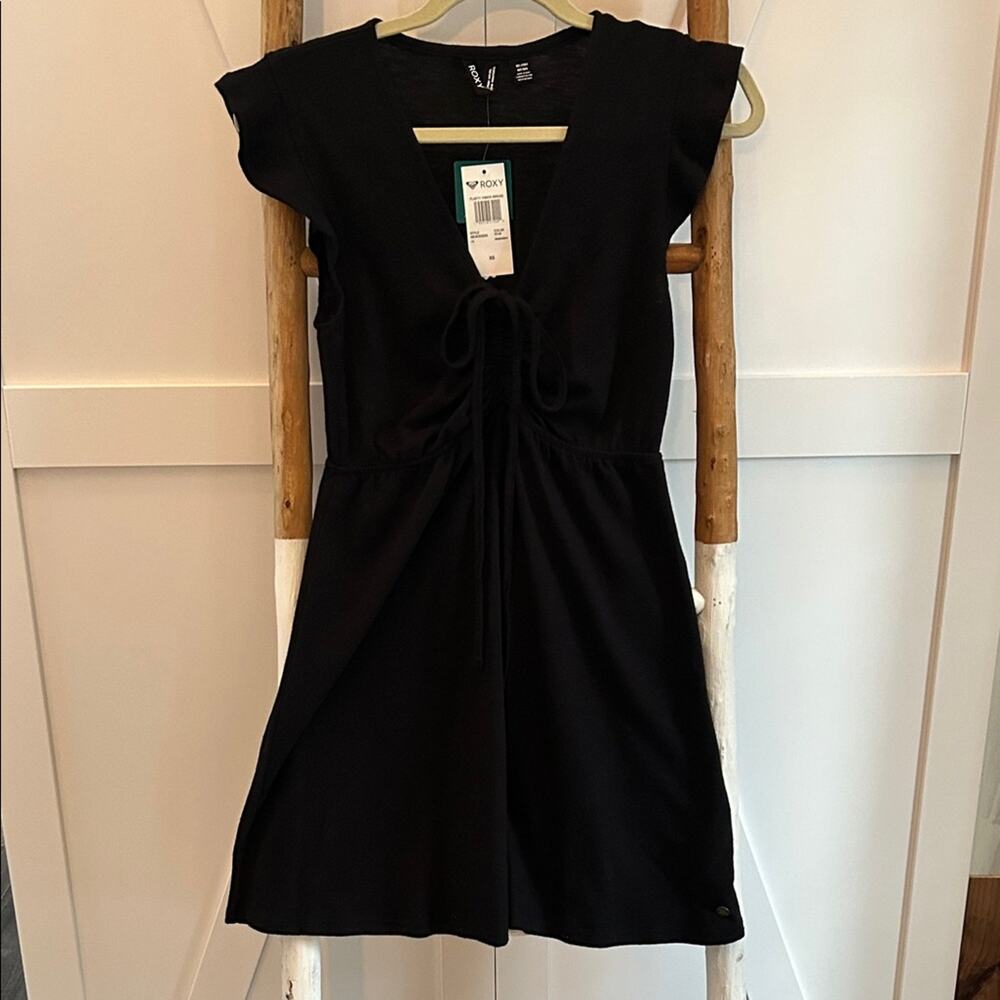 Roxy Flirty Vibes NWT Black V-Neck Dress with Tie Front